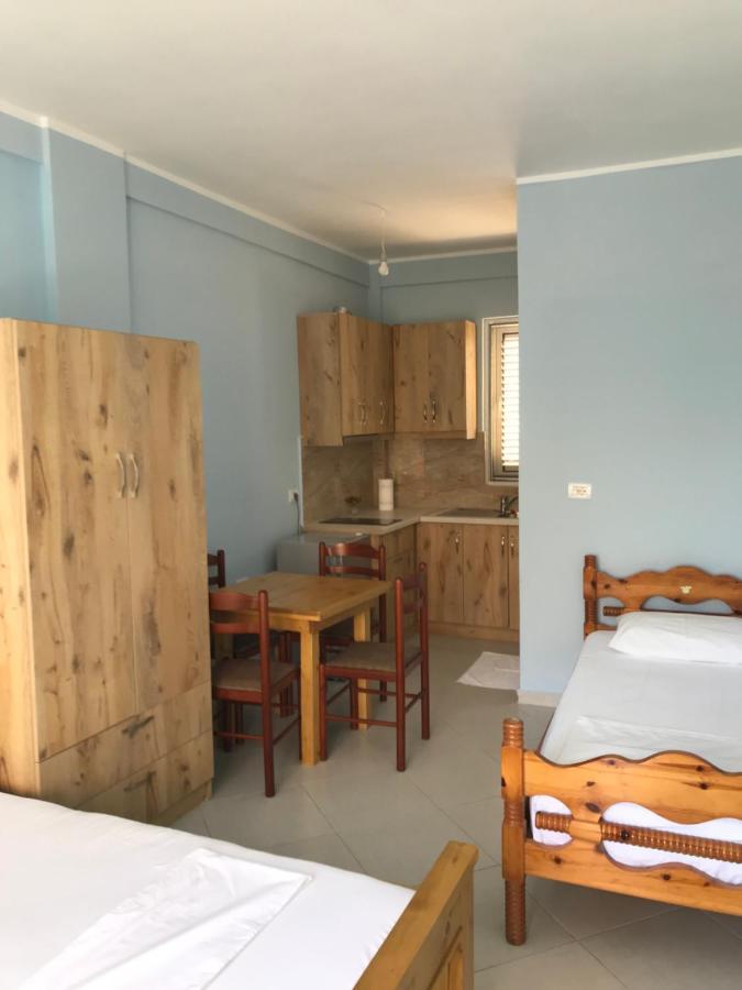 Vila Bedro Sarandë Esterno foto