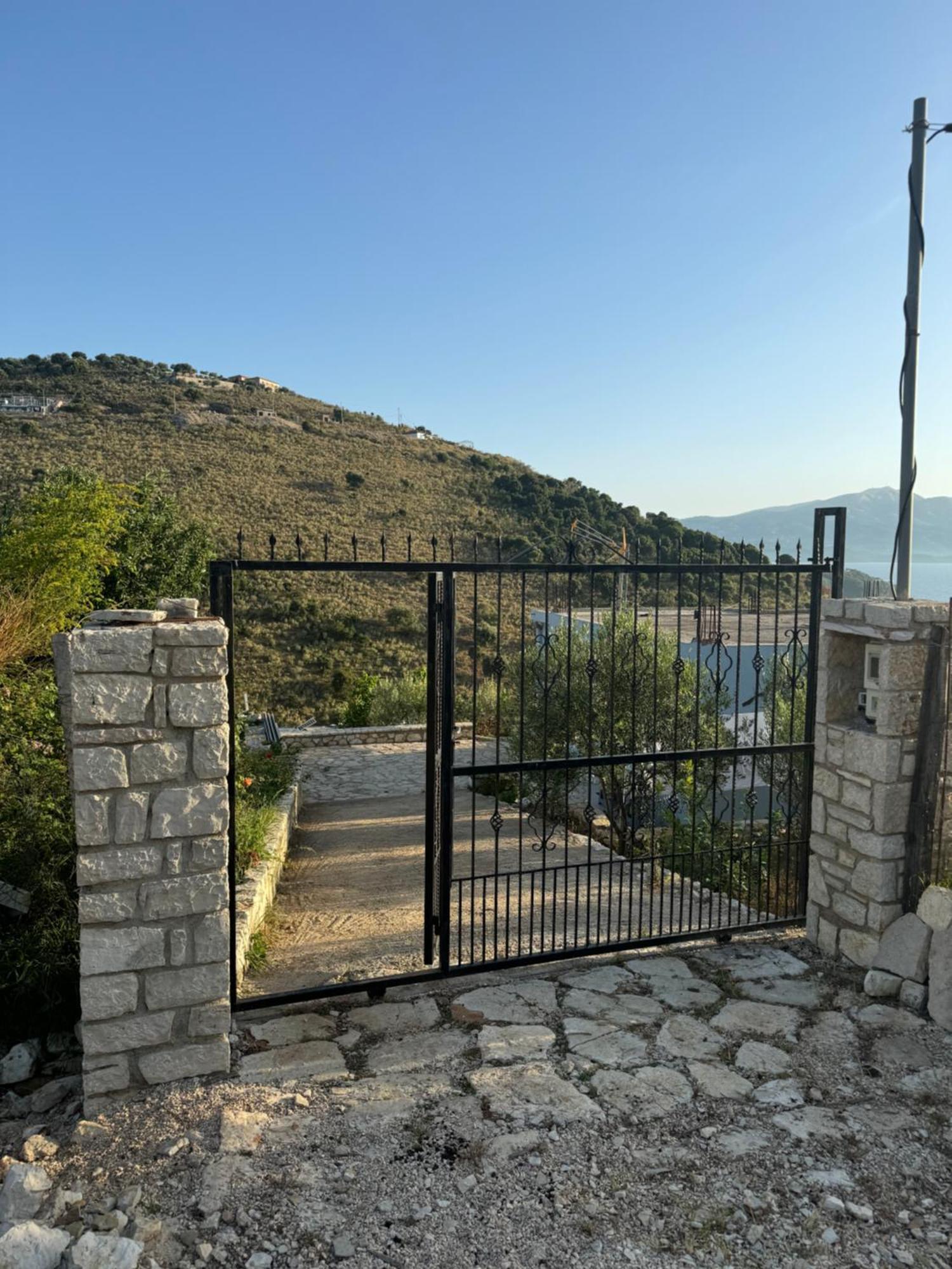 Vila Bedro Sarandë Esterno foto